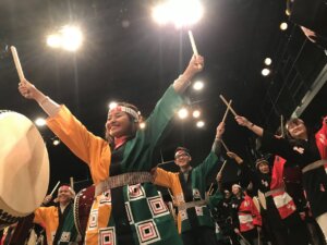 和太鼓体験の大輪の構え