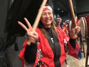 大人数和太鼓チームビルディングの基本練習