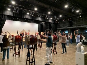 インド企業向け和太鼓チームビルディングの模範演奏